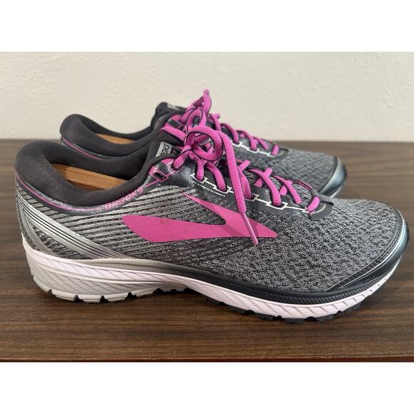 Brooks Ghost 10 Womens Size 11.5 B Running Shoes Grey Purple 1202461B028 EUC - Picture 2 of 13